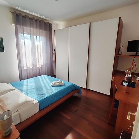 Stanza Maggiore Apartment Parma Ngoại thất bức ảnh